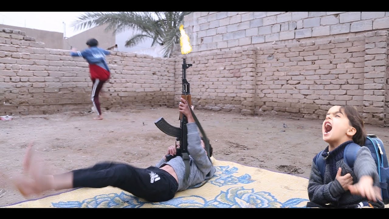 تحشيش  لعبة العراق اشرد اخوتي خبلوني اذا ماضحكت مع انور الزرفي  احذف القناه