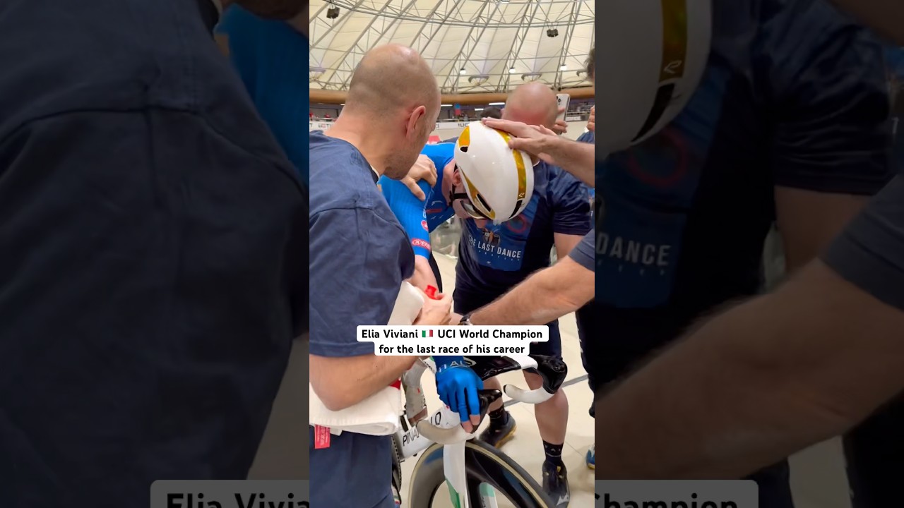 Elia Viviani ends his career in the best way possible #Santiago2025