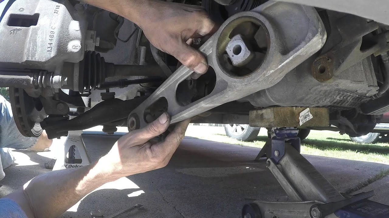 Replacement of Front Motor Mounts - 2008 Chrysler PT Cruiser 2.4L Non-Turbo