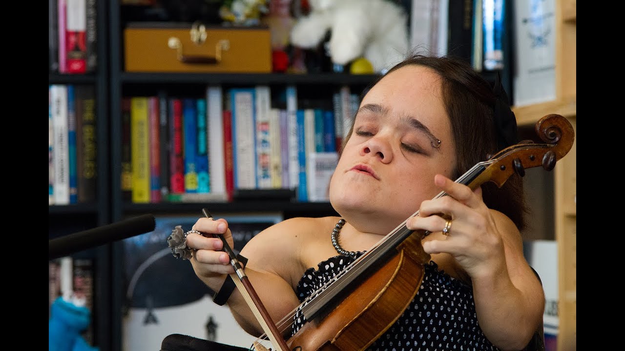 Gaelynn Lea: NPR Music Tiny Desk Concert