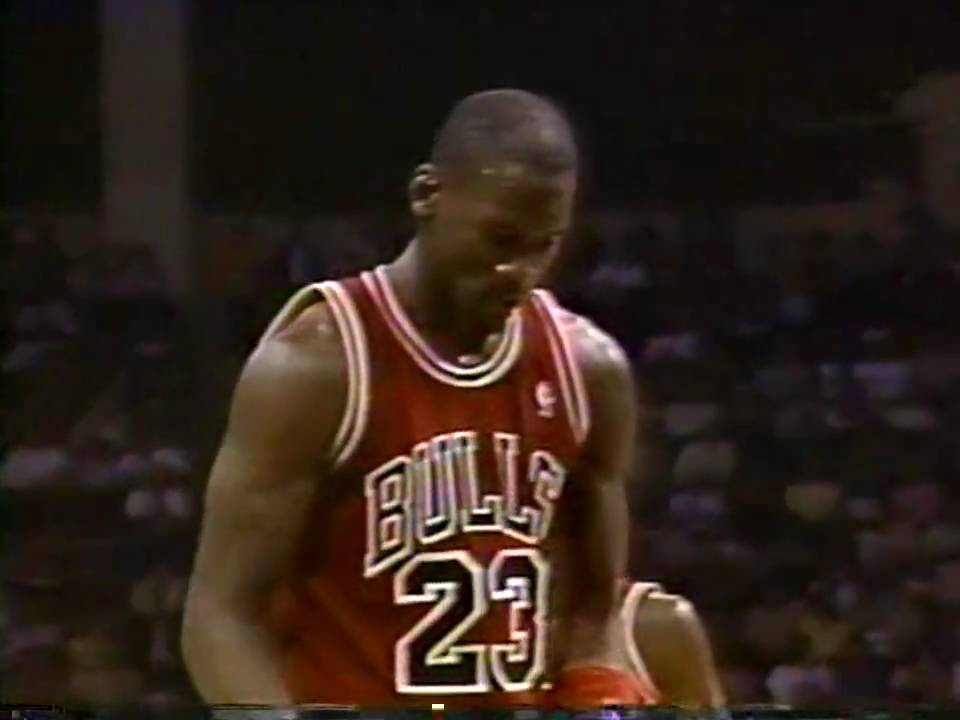 MICHAEL JORDAN: 45 pts vs Utah Jazz (1986.12.03)