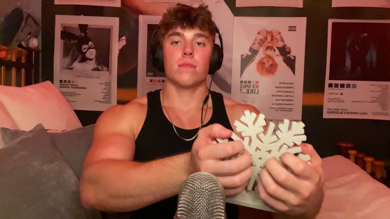 ASMR Christmas tapping assortment ❄️