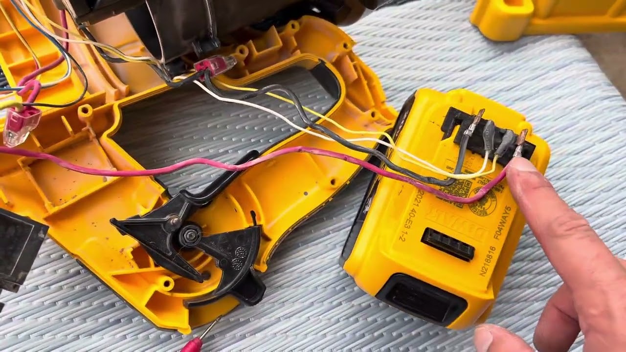 20v Brushless DEWALT BLOWER Switch FIXED!!! Easy repair.