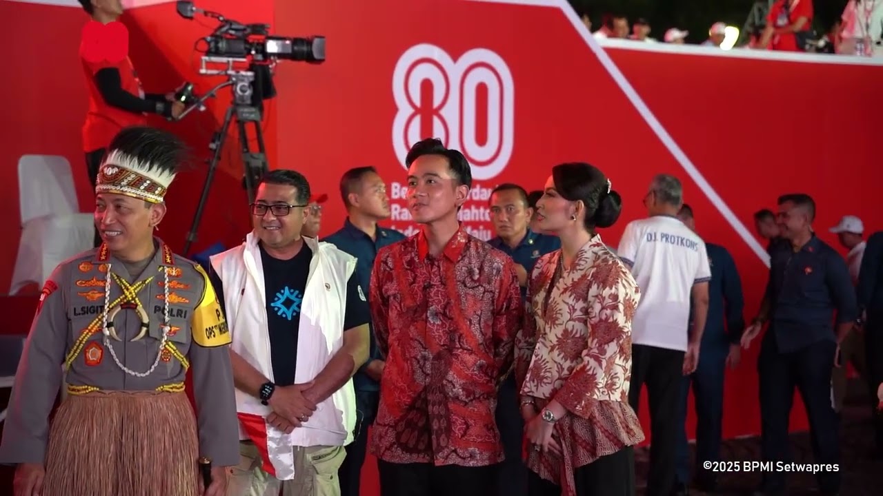Wapres Gibran Dampingi Presiden Saksikan Semarak Karnaval Bersatu di Monas 
