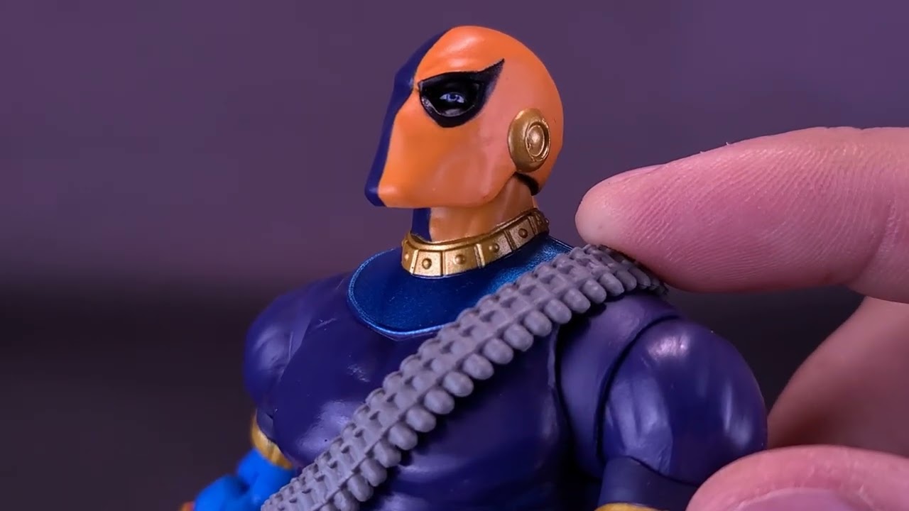 McFarlane Toys DC Multiverse Deathstroke the Terminator Figure Review | @TheReviewSpot