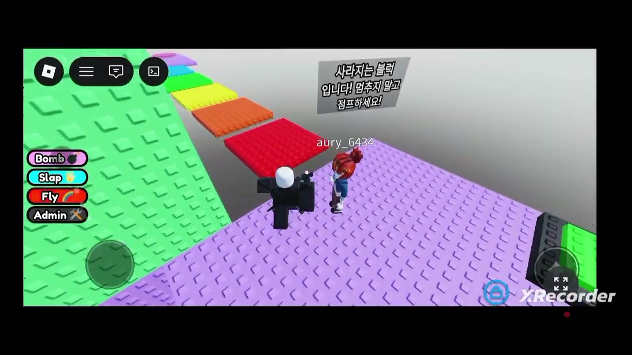 Jugando un obby de torres