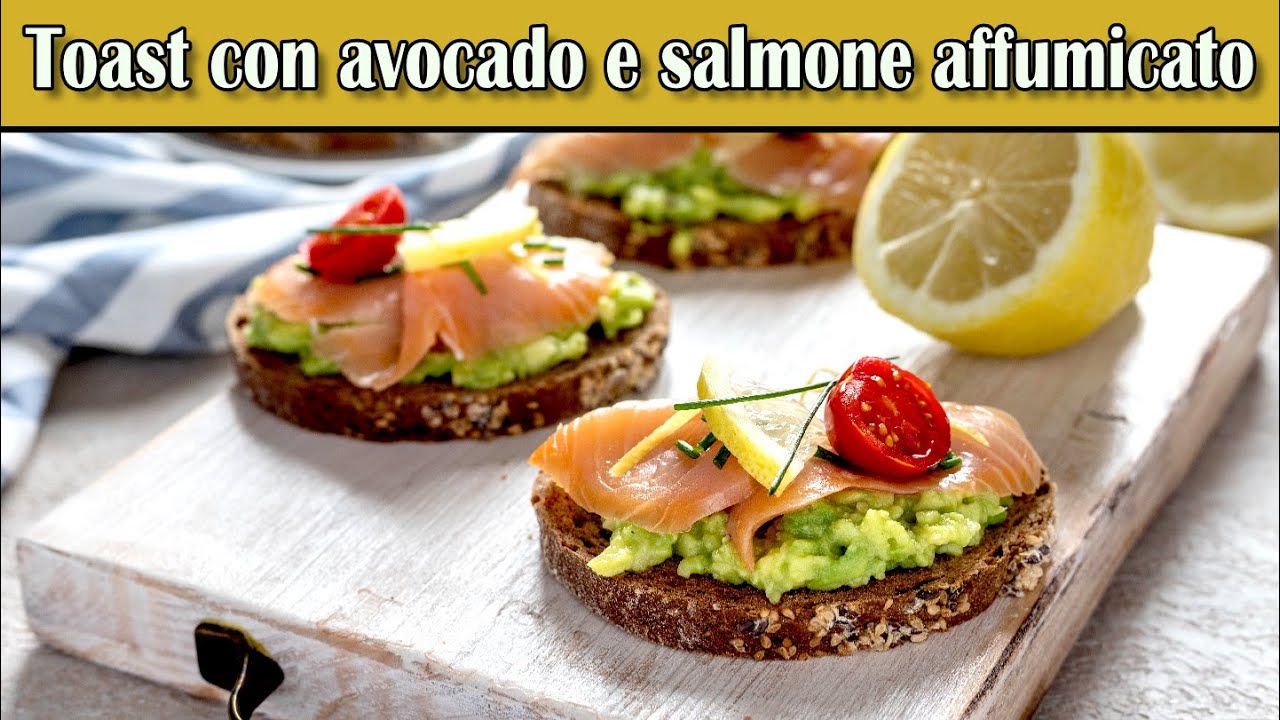 Toast di avocado e salmone affumicato
