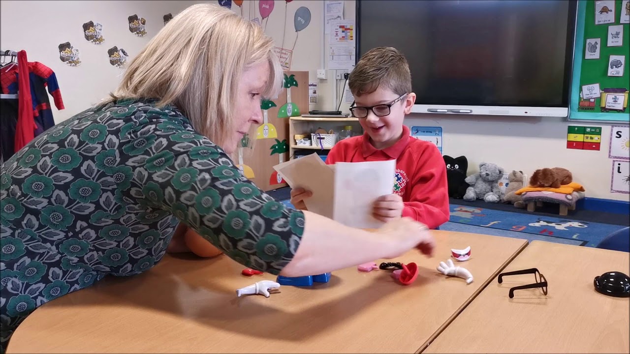 Demo 17 Barrier game with Mr Potato head
