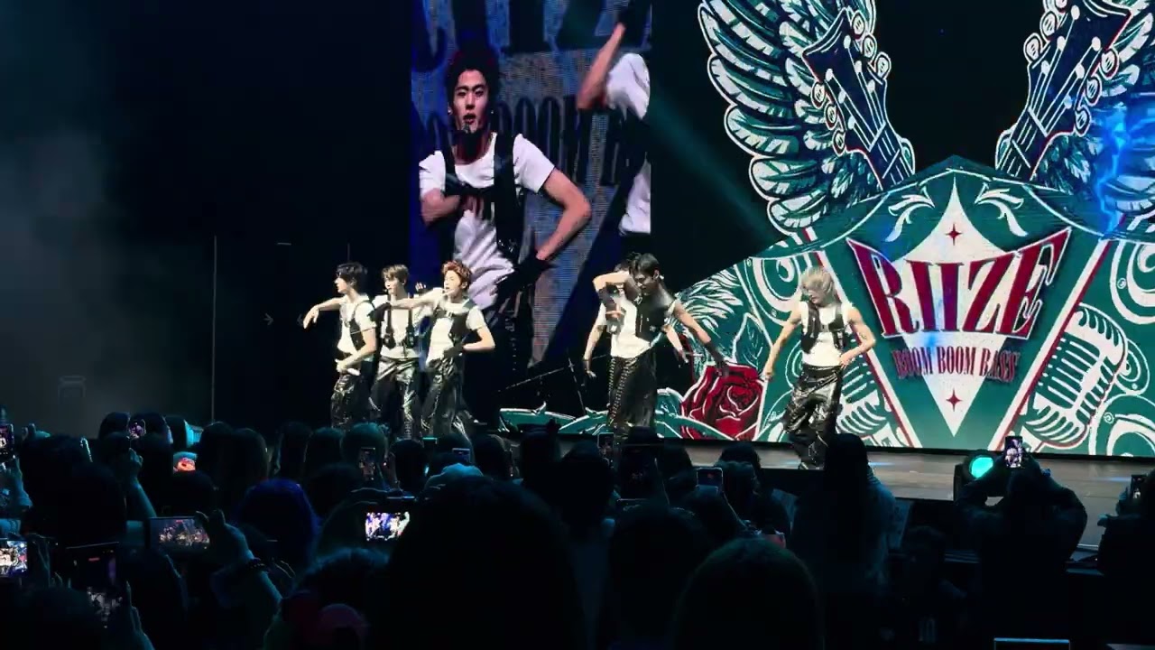 RIIZE - Boom Boom Bass (RIIZING LOUD TOUR CHICAGO 2025-10-30)