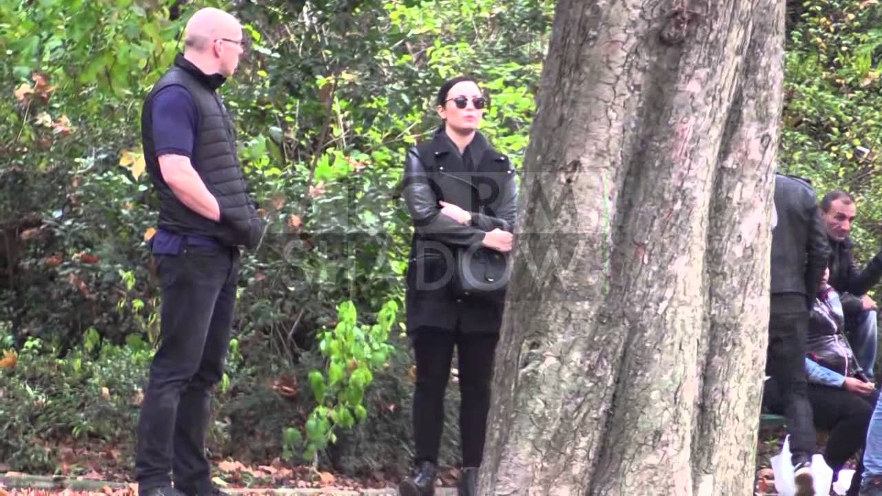 Demi Lovato FINGER and VIDEO SHOOTING at Tour Eiffel in Paris