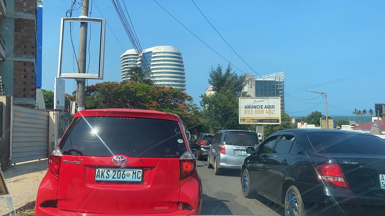 Maputo Cidade Moçambique Avs. 24 de Julho, Julius Nyerere, Marginal part 2Feliz Ano Novo 🪅