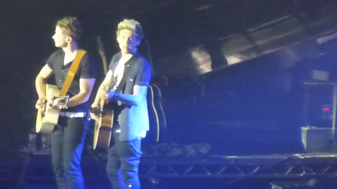 One Direction - Little things (Palacio Vistalegre Madrid 25-05-2013)