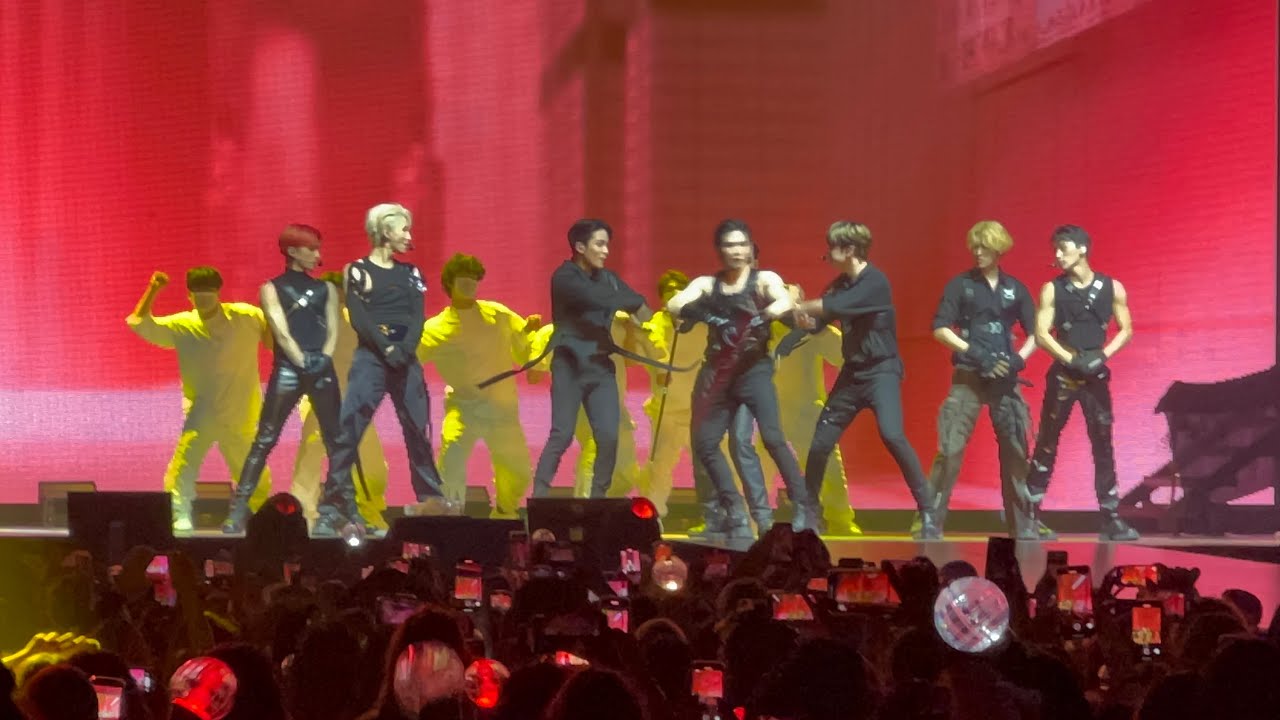 4K Guerilla (Ateez) The Fellowship: Break the Wall in Anaheim 11/8/22