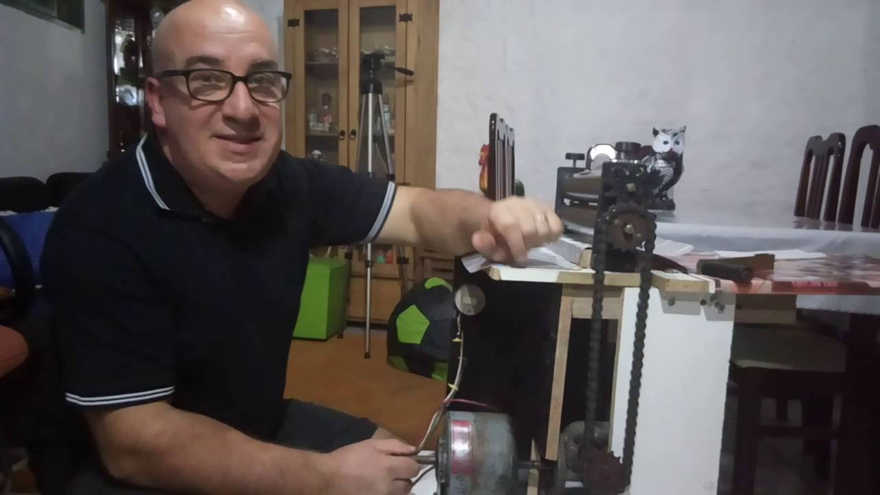 Colocar motor no cilindro de pão manual