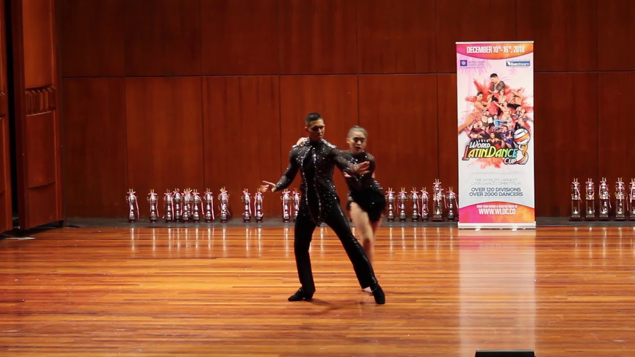 Andres Izquierdo & valeria barquero - Campeones Nacionales de Bachata 2018