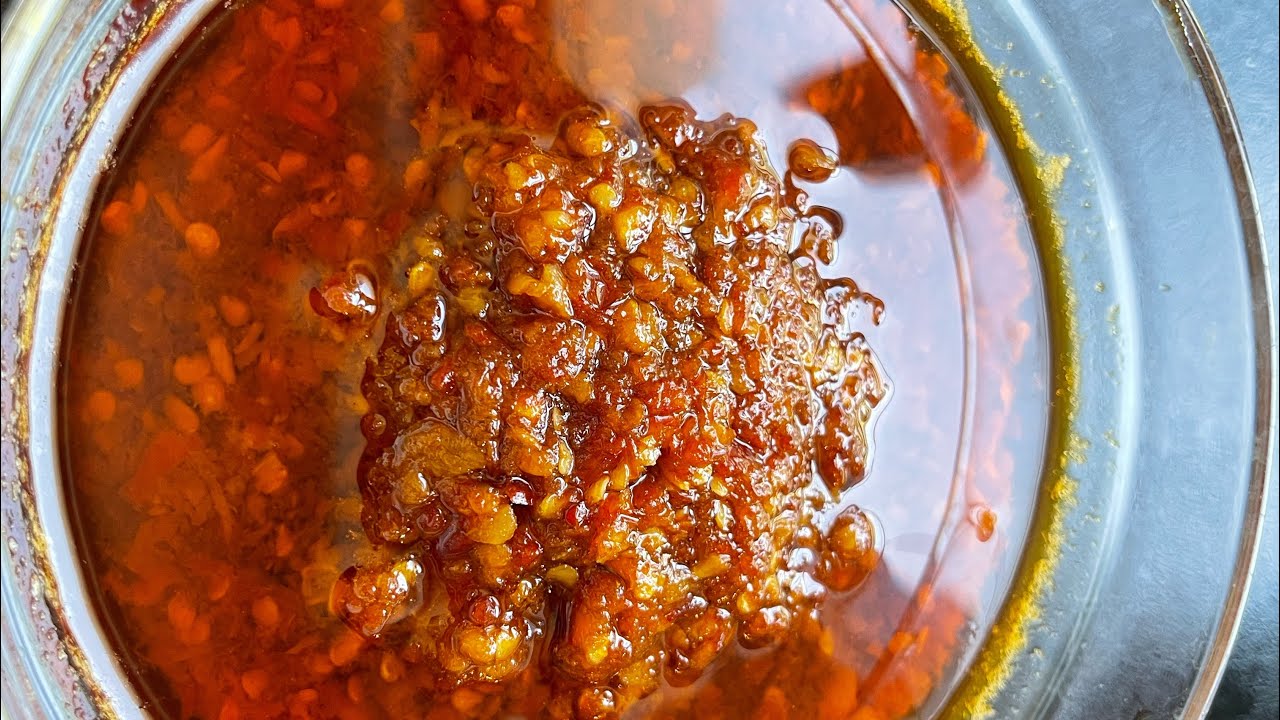 How to make fried chili វិធីធ្វេីម្ទេសឆាទុកបានយូរមិនដុះផ្សិត