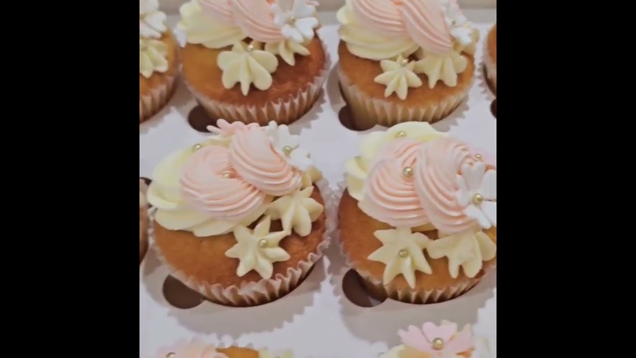 Indulge in the art of Jeanette's Cakes cupcakes! 