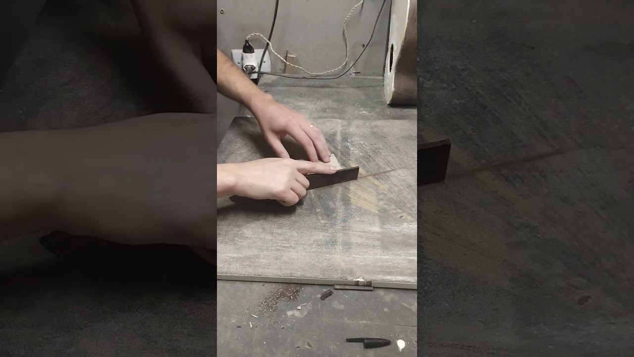 Fazendo uma escala para cavaquinho - Dos Santos Luthier.
