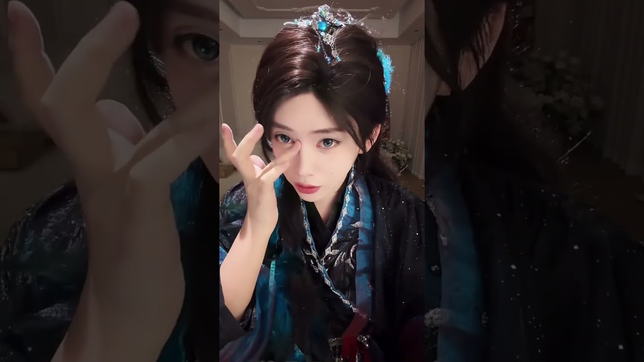 元元去方特当NPC的故事 #开心元元#二次元#cosplay #開心元元 #douyin #来时路 #方特 (不太正经的中登)