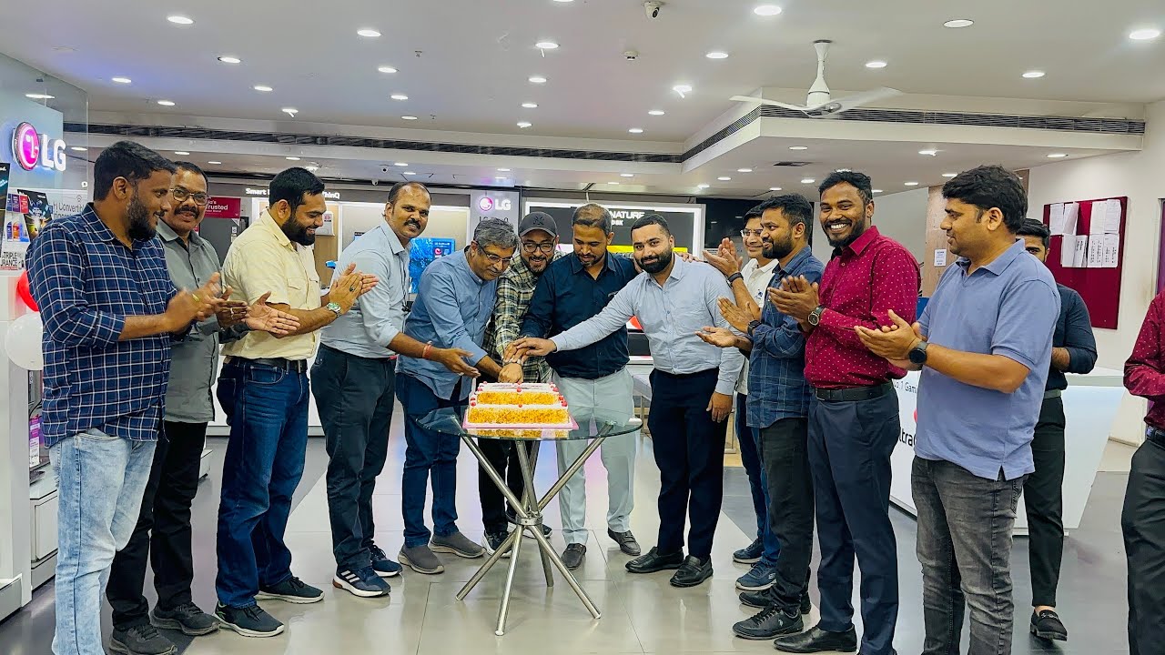 Lg best shop panjagutta 6Th Anniversary Celebrations#lg#lgindia#lgbt #bajajelectronics #electronics 
