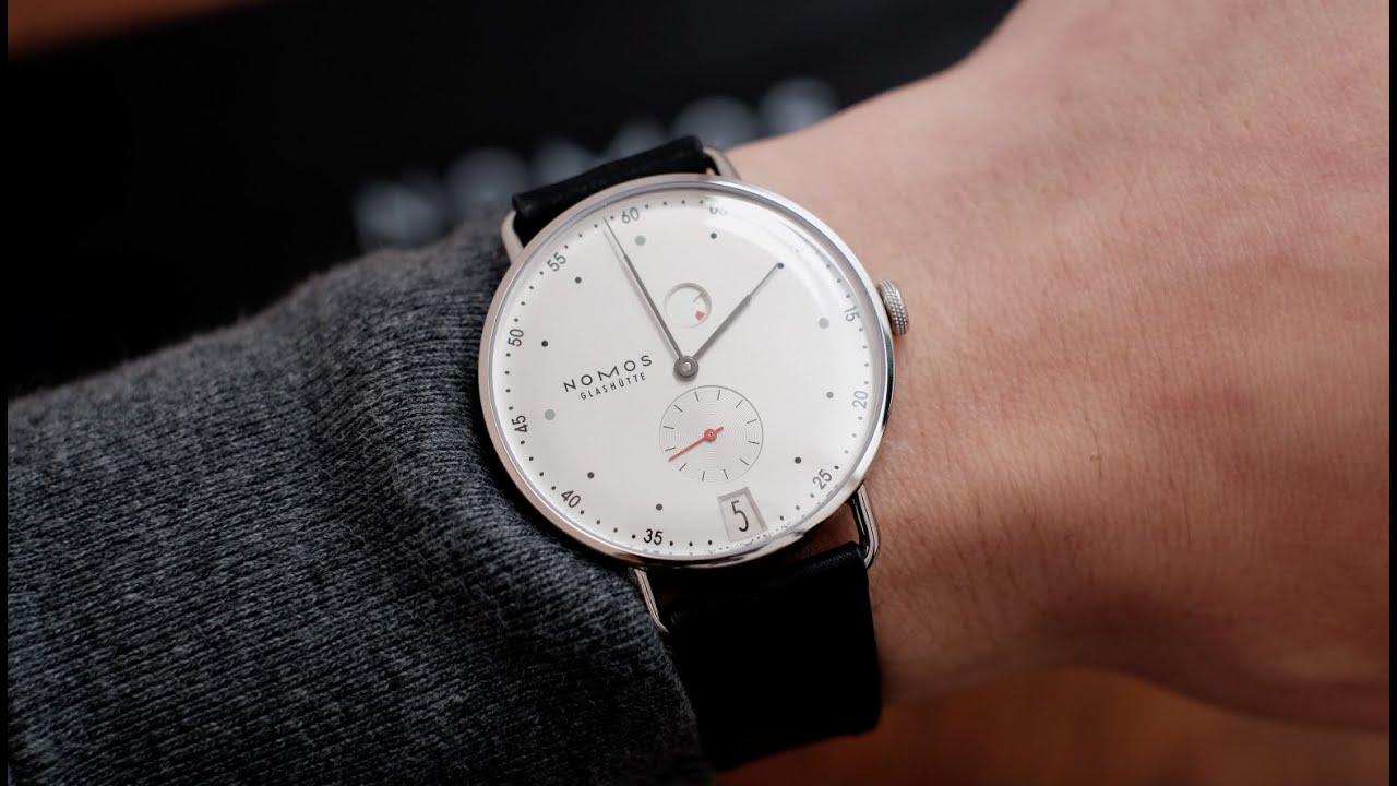 Nomos Metro Date Power Reserve Ref 1101 | WatchReviewBlog.com