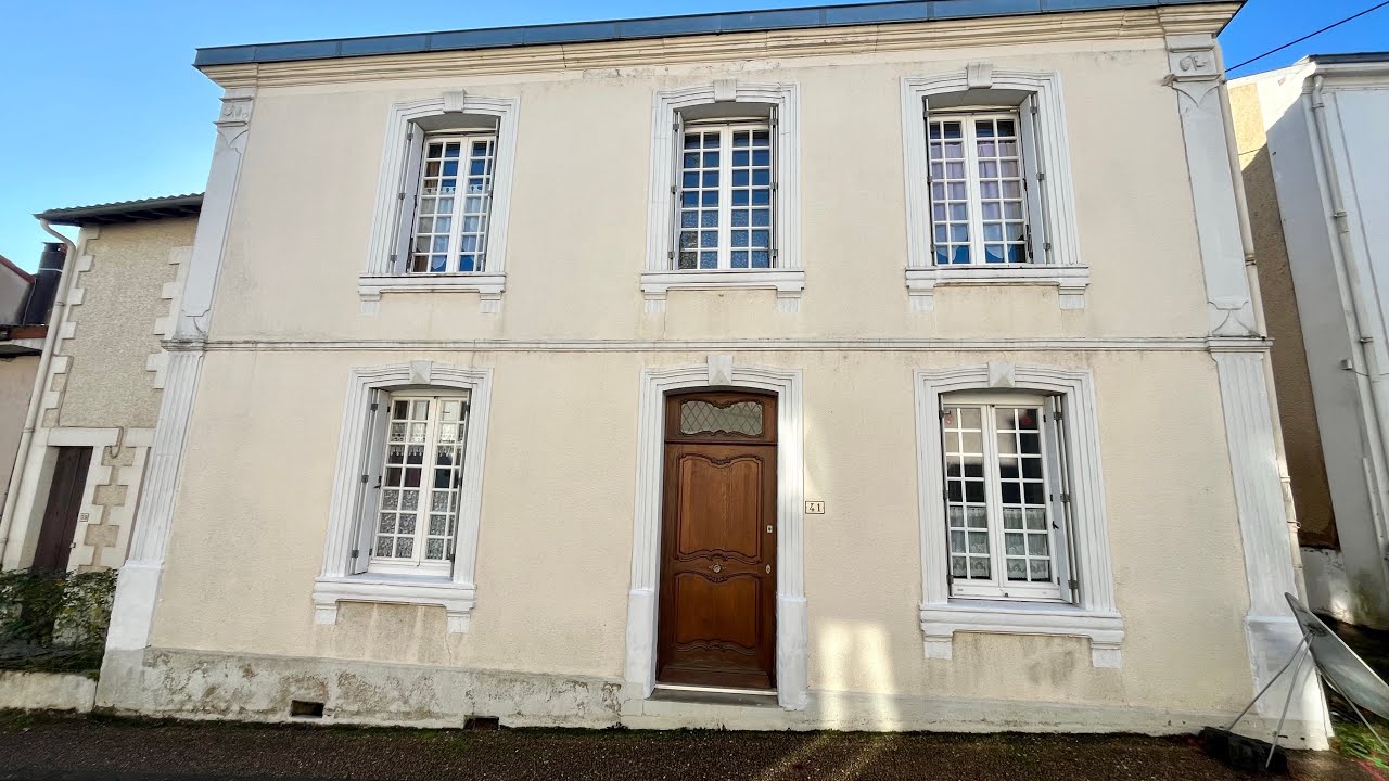 Double-fronted French house from 1890