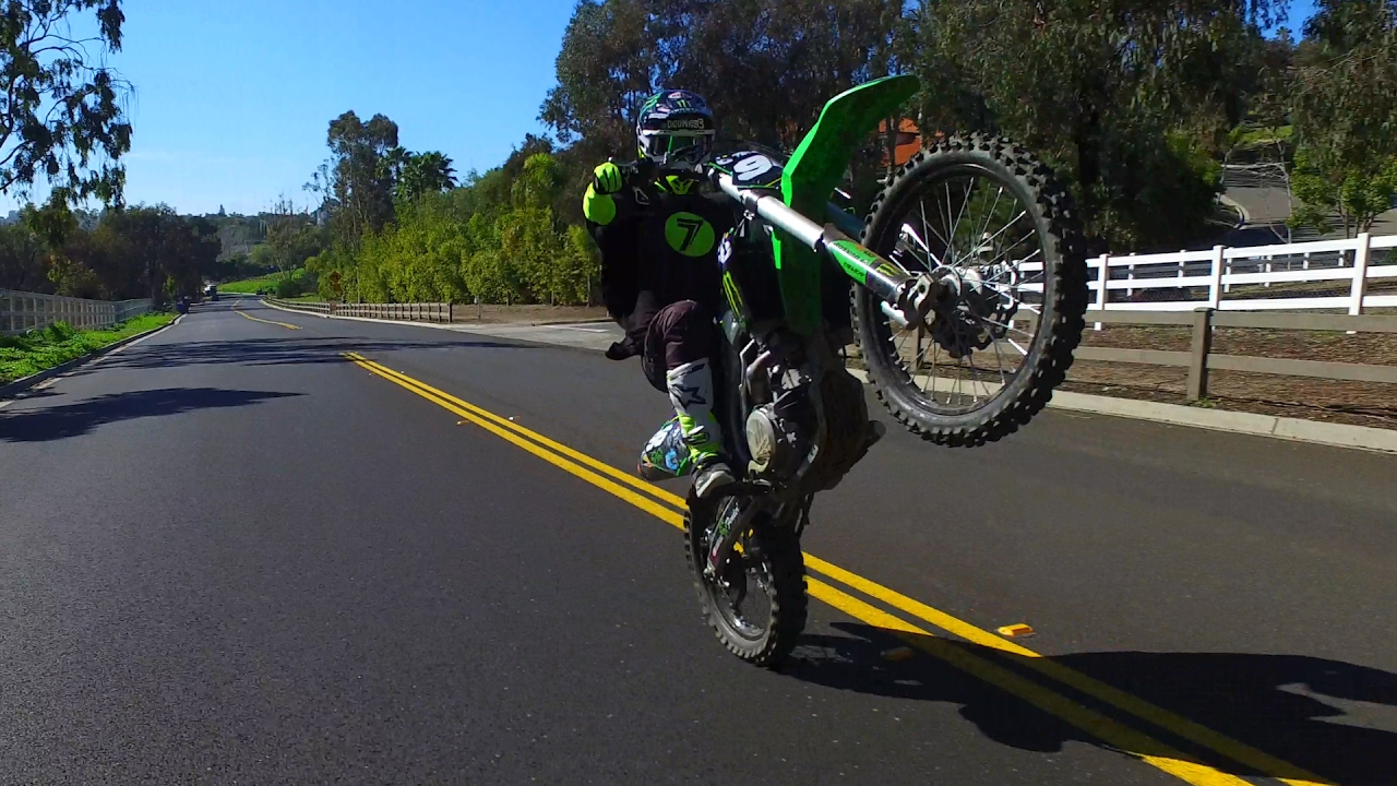 NEIGHBORHOOD CRUISE ft. AXELL HODGES | Defcon Media