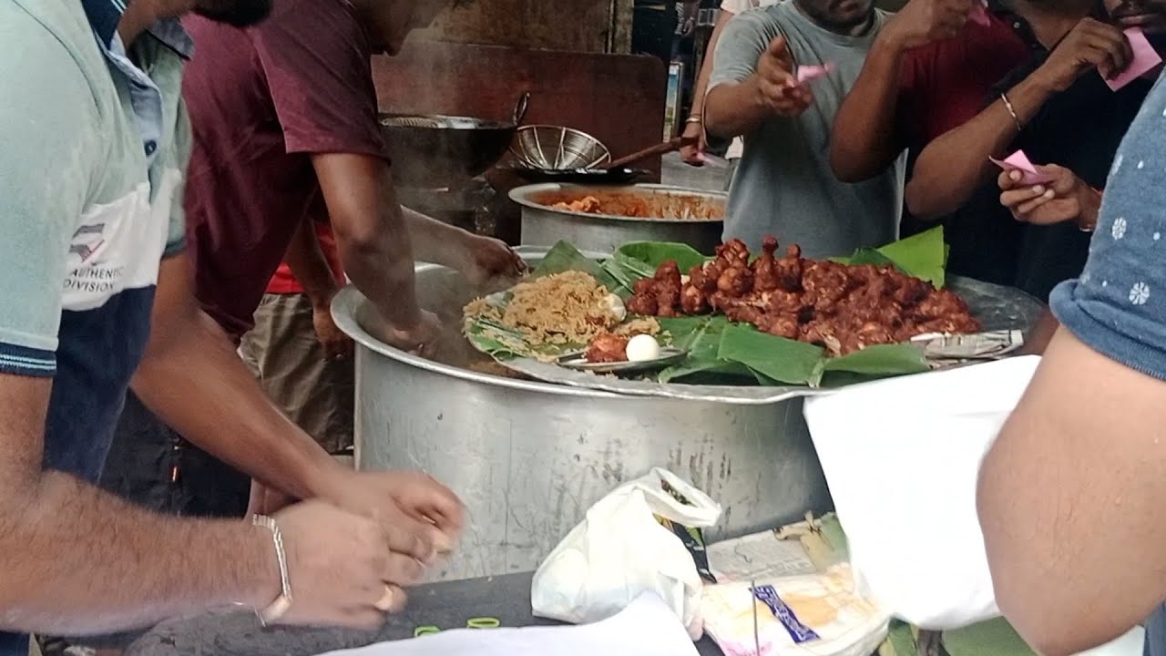 Theresa Hotel chicken biryani  in dharavi mumbai மும்பை தாராவியில் தெரசா ஹோட்டலின்  சிக்கன் பிரியாணி