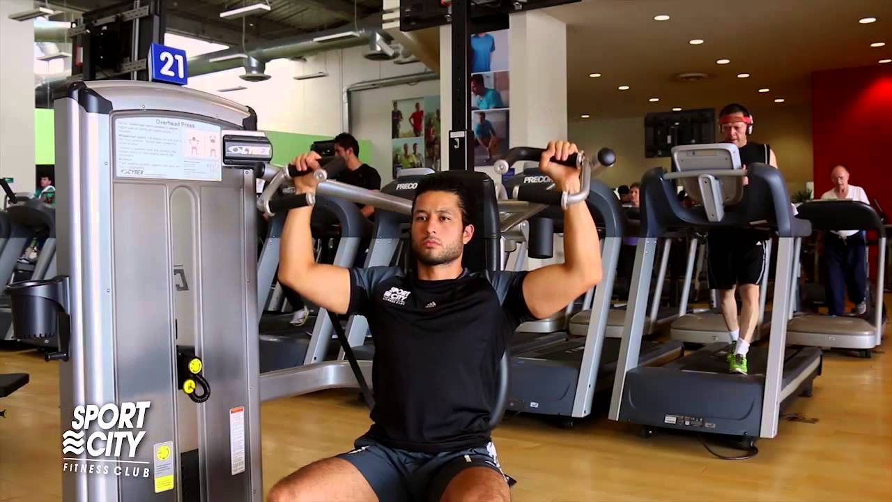 Press de Hombro en M&aacute;quina Rutinas080800