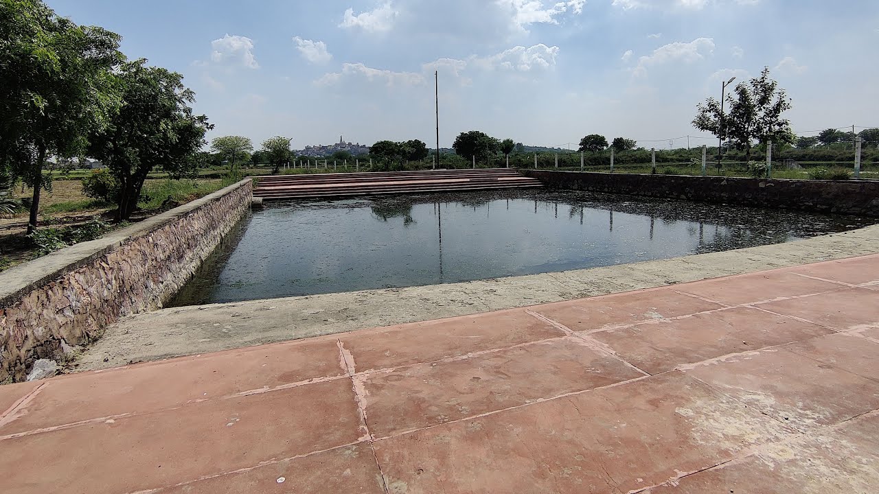 #live from Moti Kund