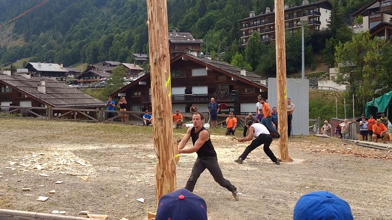 El campeon del mundo de Talar arboles lo corta en 30 segundos. Los Alpes Suizos