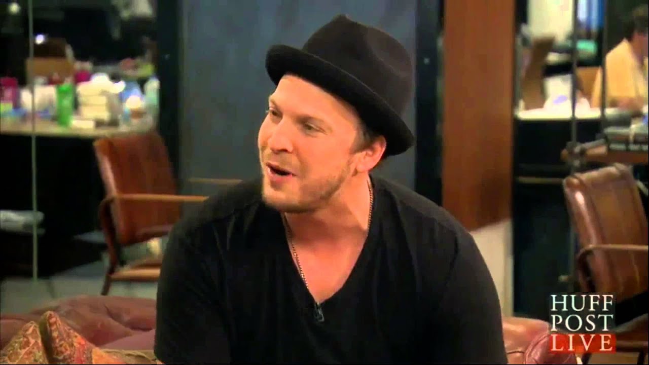 Gavin DeGraw's Date Not Going As Well As He Thought 6/8/13