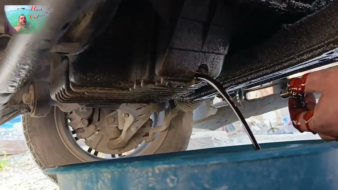Как заменить масляный фильтр и моторное масло на BMW E36. Как сбросить Oil service на BMW E36.