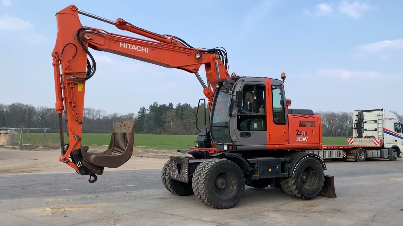Mobile excavator: Hitachi ZX130, year 2004 - good working condition