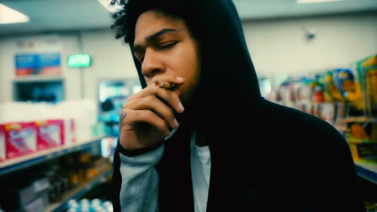 Everythangk - Party Like A Rockstar [Official Music Video]