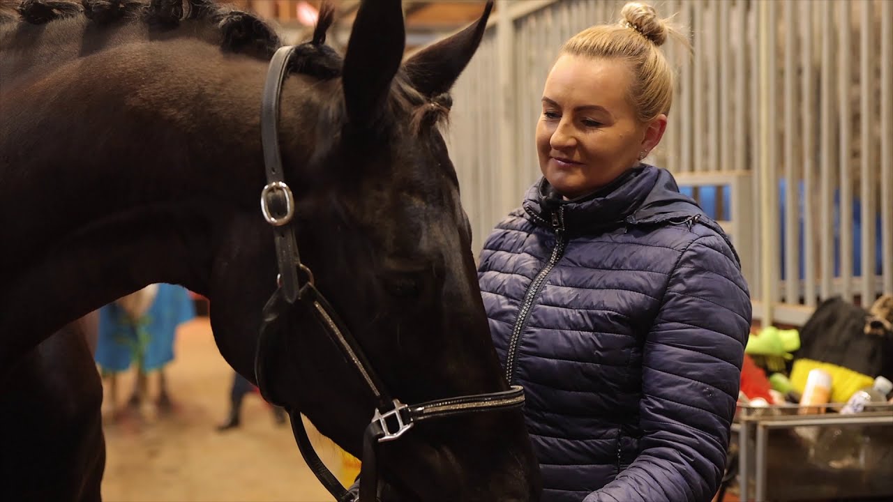 Žirgų sportas. Diena su Sandra Sysojeva