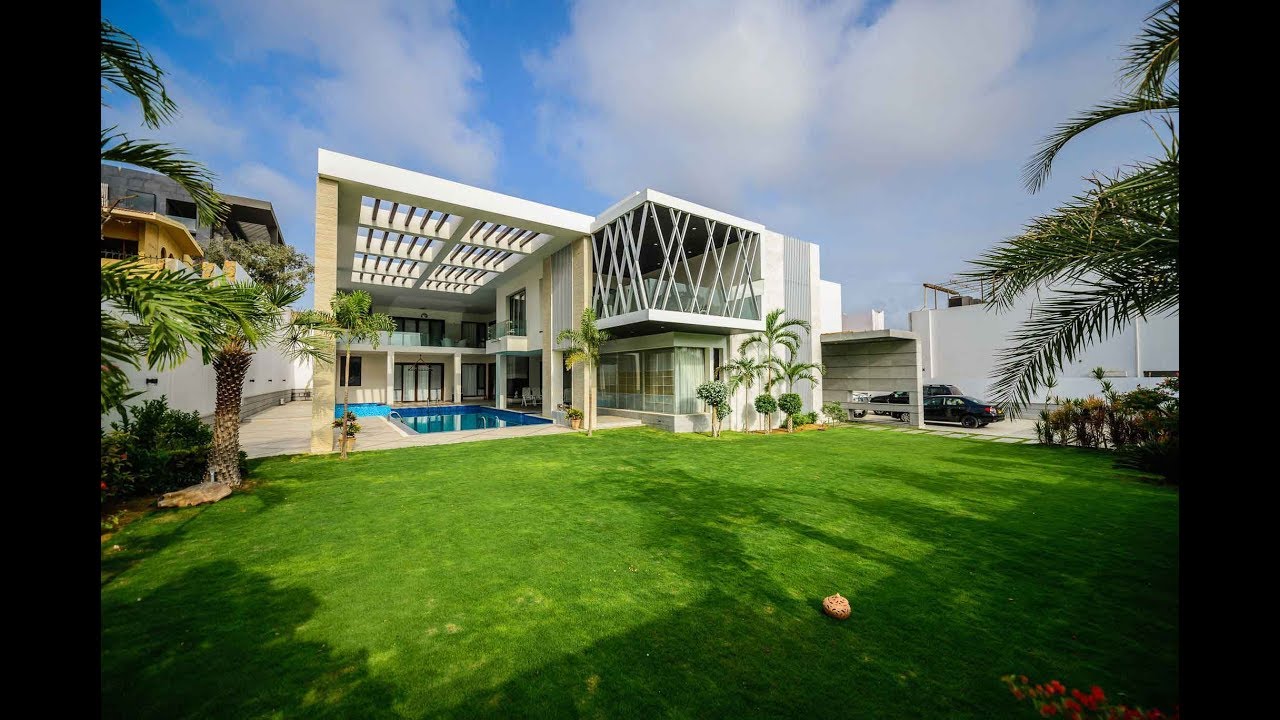 Beautiful House Design with Amazing Swimming Pool View