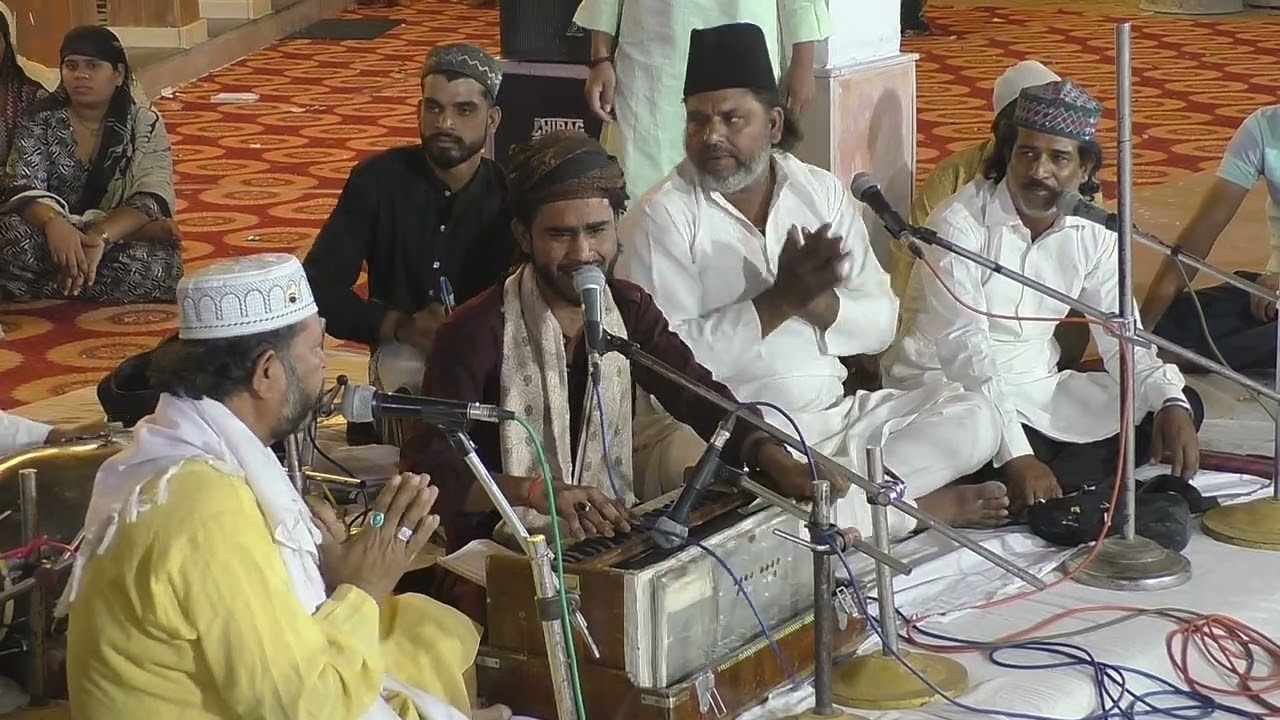 Na Mar Maut Se Phle Nakab Utha Kar Muje Shahe Kayyum..