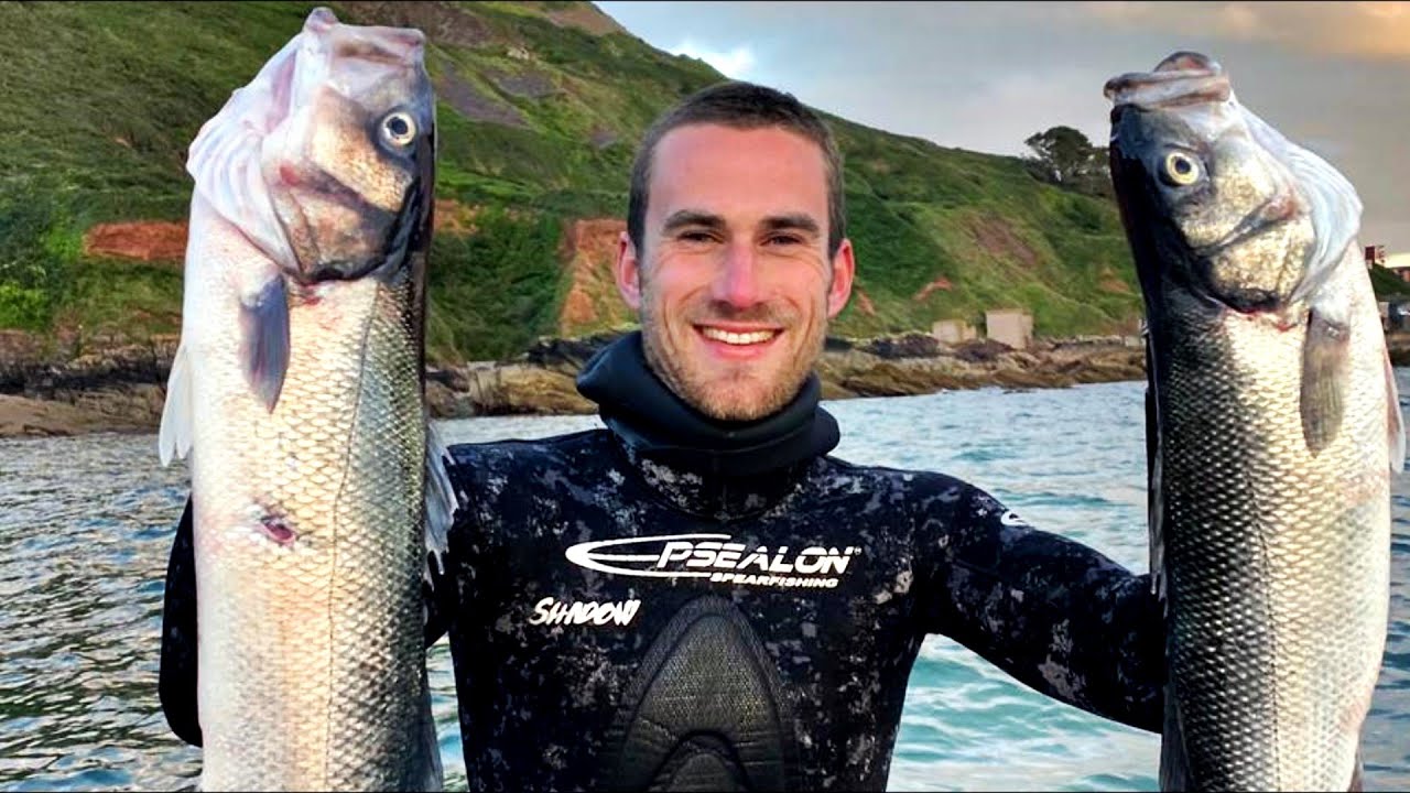 An Exciting Day's Spearfishing: Ten Pound Seabass Catch and Cook!!