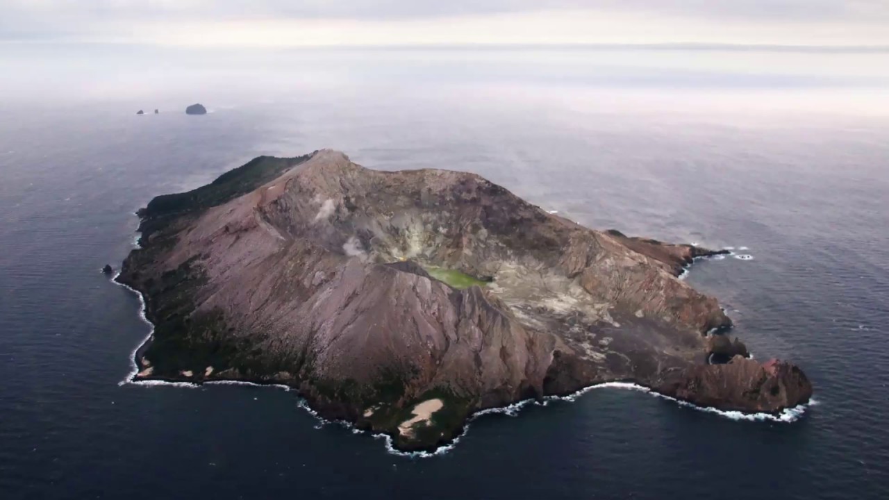 Hutchinson Griffus Racing Lab - Kilian Bron on White Island, New Zealand - Full Edit