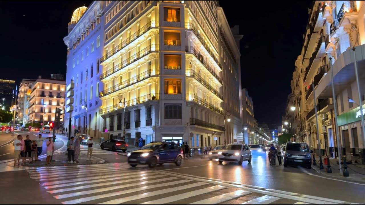 الجزائر العاصمة: جولة ليلية صيفية من حديقة صوفيا إلى ساحة البريد المركزي