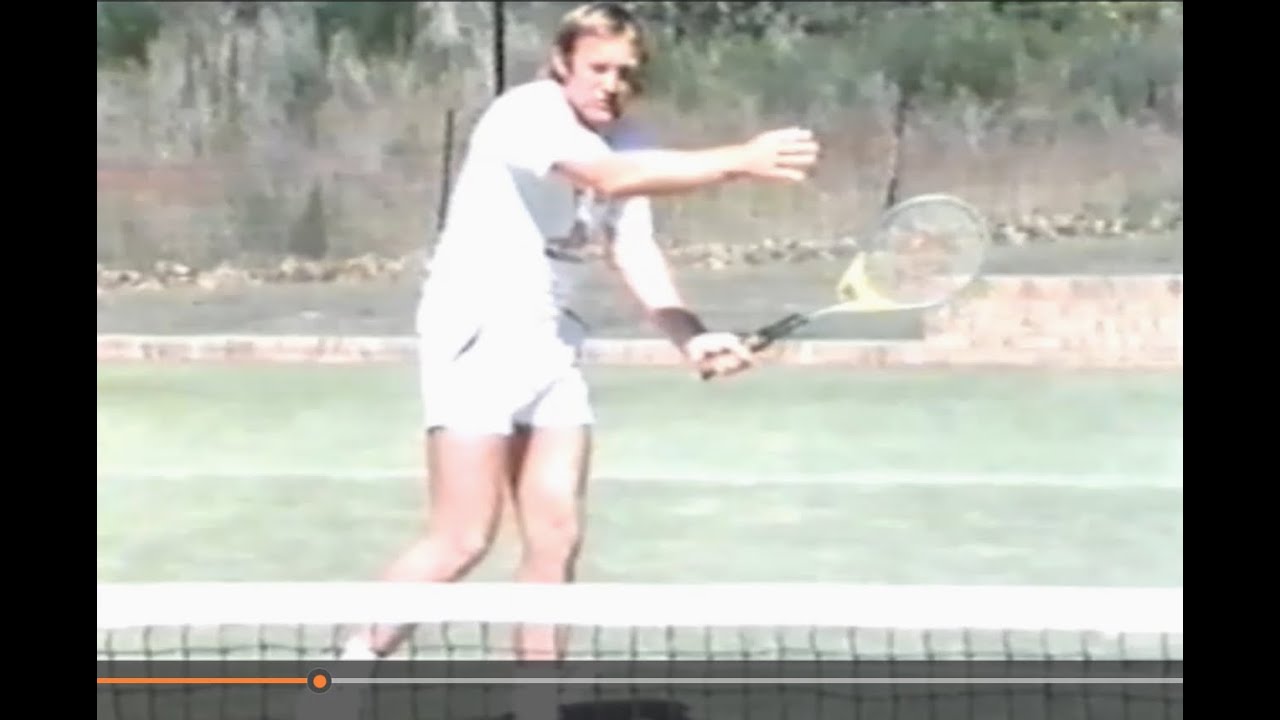 The volley: a tennis lesson by Tony Roche (edited in Spanish)