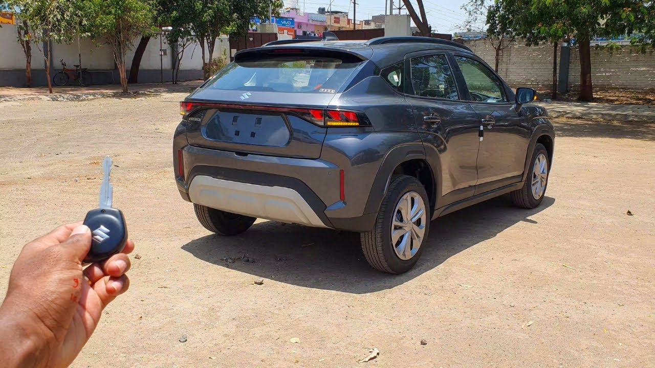 Suzuki Fronx Delta ₹ 8.32 | 2023 Detailed Review