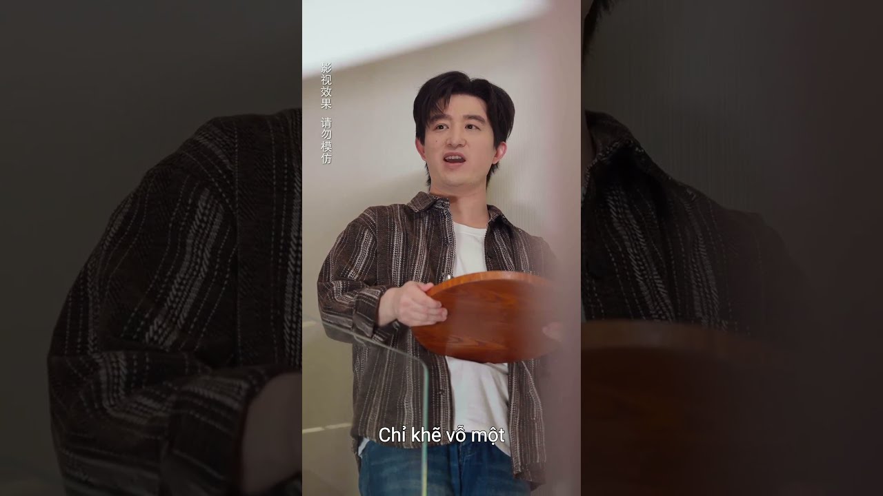 Cô gái suýt chết đuối bỗng có khả năng nhìn thấy người âm – Nhờ vậy giúp cha nuôi lật ngược thế cờ!