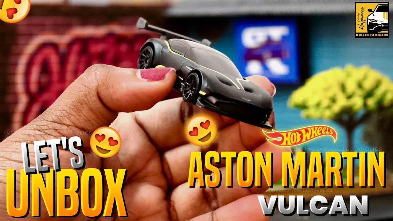 📦💥 Aston Martin Vulcan Unboxing… TOO CLEAN! 👀 Matte Black Vulcan Up Close… This Looks UNREAL! 😧 😳