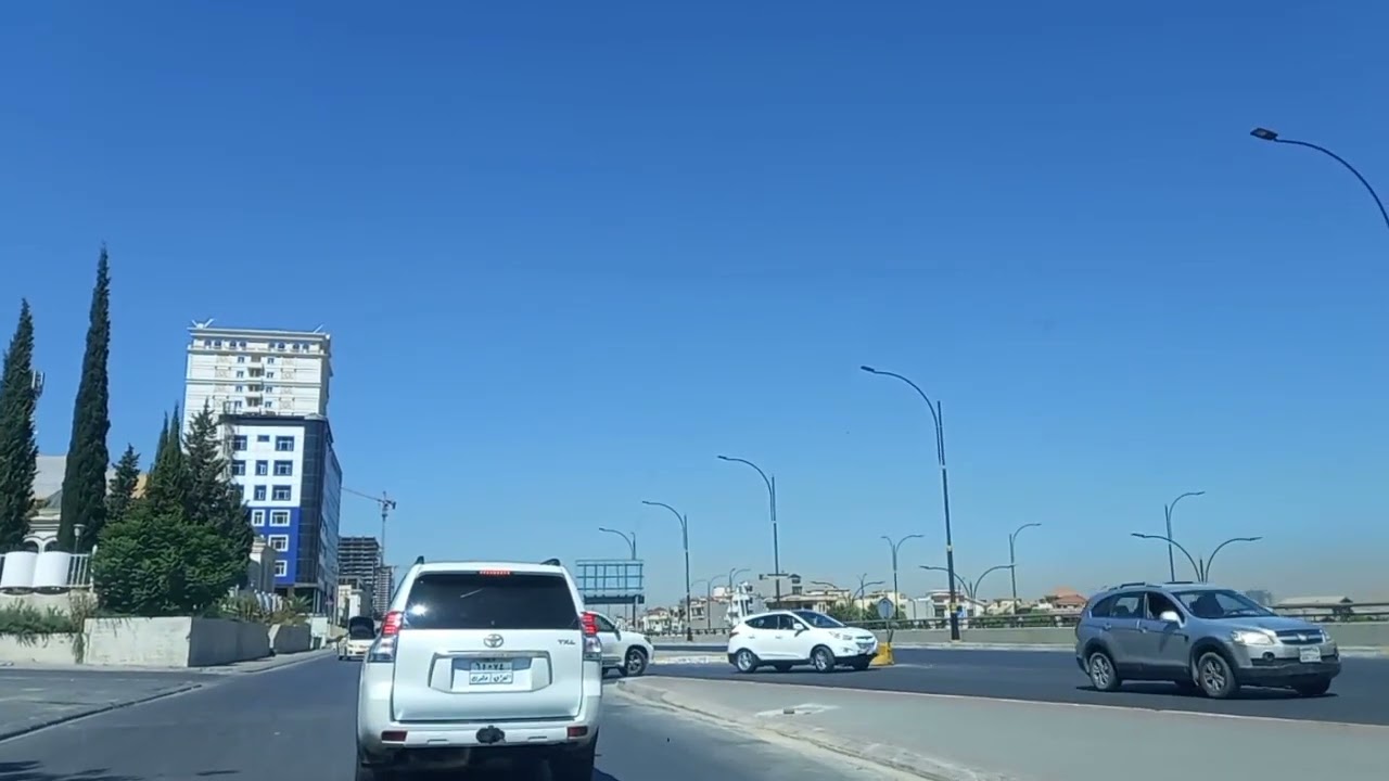 قيادة السيارة في شوارع مدينة دهوك كوردستان العراق٣ الخميس 3/اب /2023