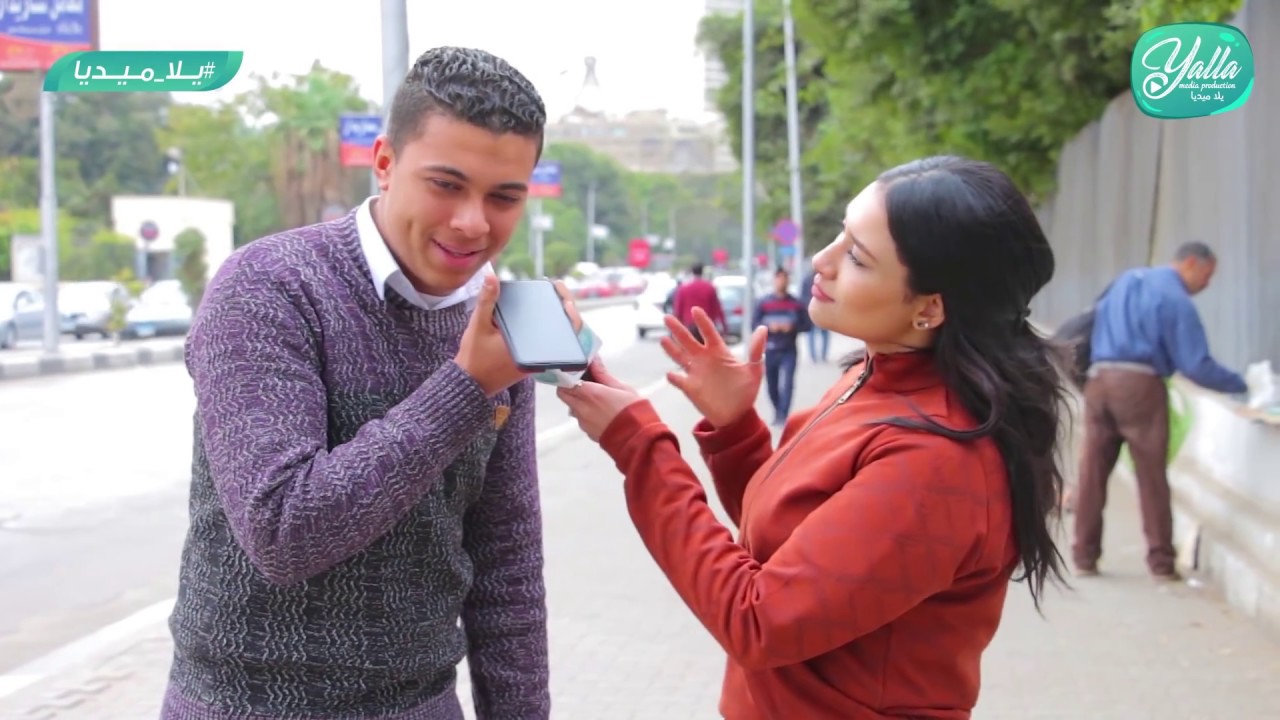 اتصل بأمك وقولها واحدة صاحبتى متجوزة عرفى واهلها طردوها وهاجبها البيت عندنا