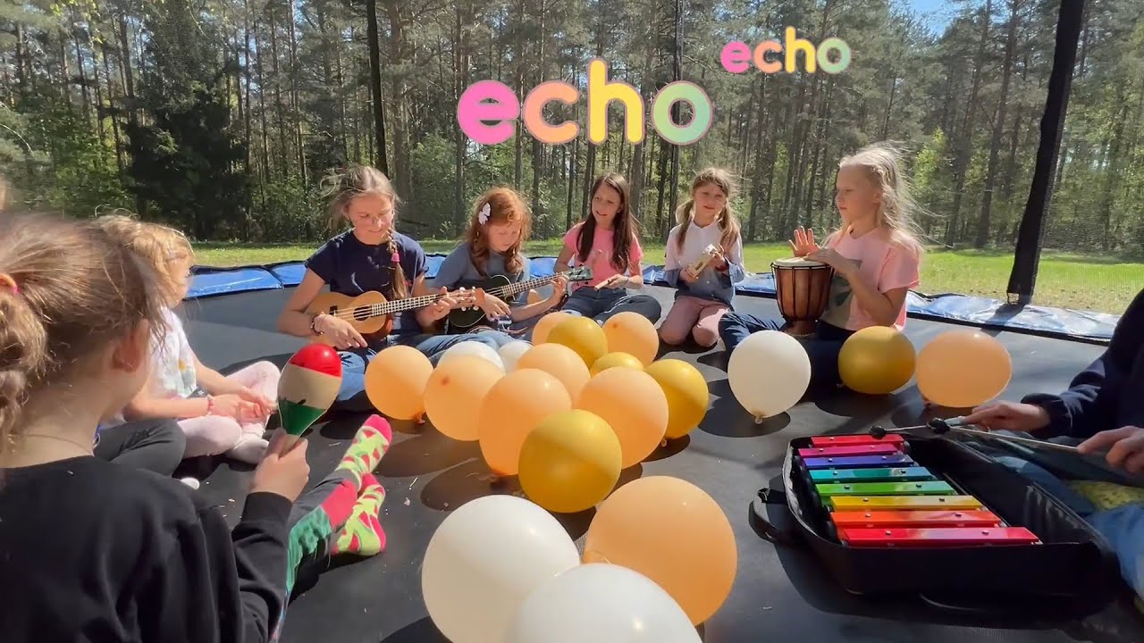 Co tu się święci? - Echo