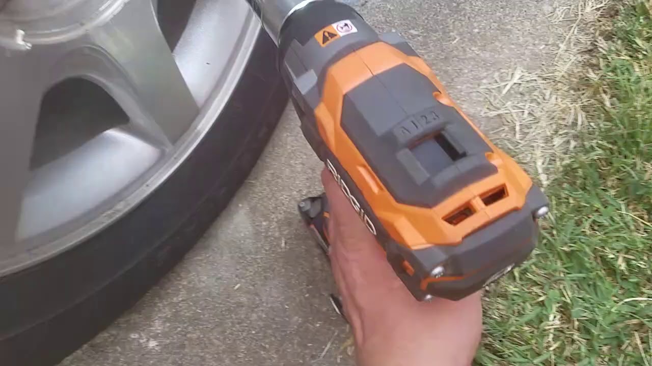 Ridgid octane impact wrench #R86011 test on rusty 30mm axle nut