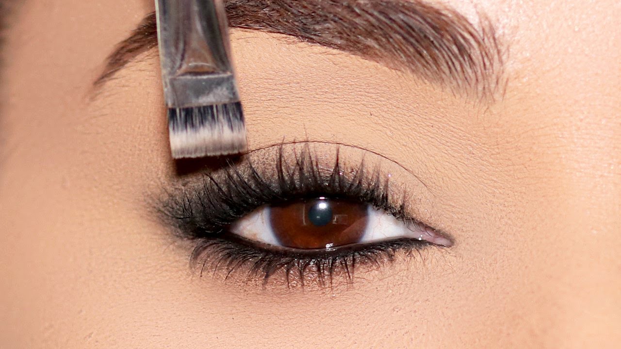 How This 1 Flat Brush can help YOU create the Sultry Red Carpet Smokey Eye!